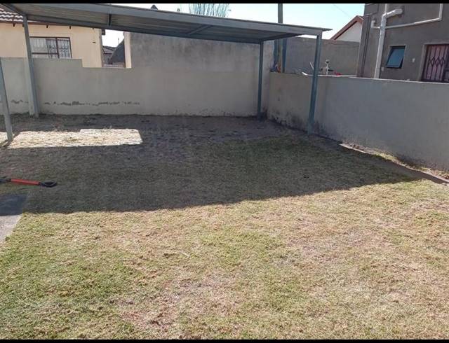 2 BEDROOM PROPERTY TO RENT IN OLIEVENHOUTBOSCH